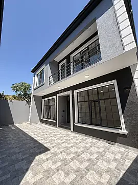 Satılır 5 otaqlı həyət evi 205 m² — Bakı, Binə 5 otaq 205.00 m²