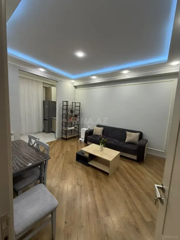 Kirayə verilir 2 otaqlı mənzil 70 m²