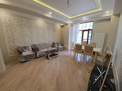 Satılır 3 otaqlı mənzil 130 m² — Bakı 3 otaq 130.00 m²