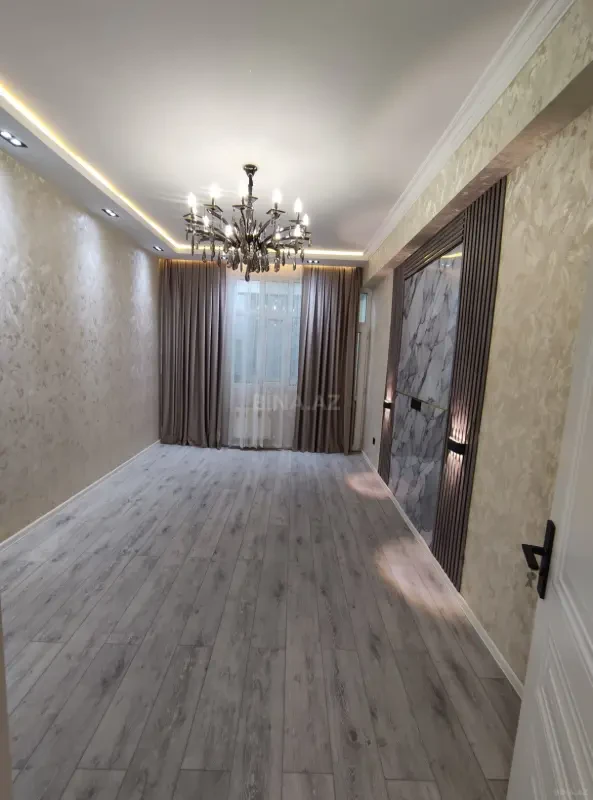 Satılır 2 otaqlı mənzil 71 m²