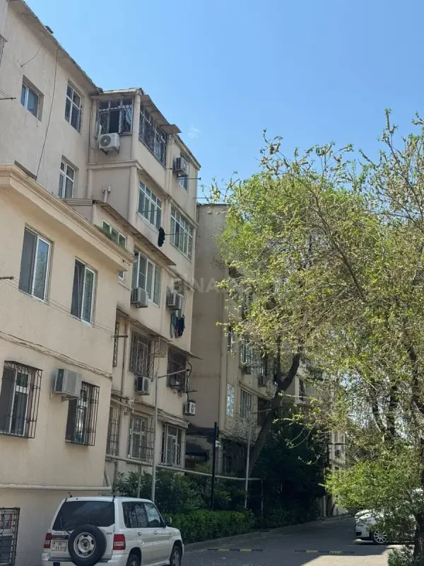 Satılır 2 otaqlı mənzil 55 m²