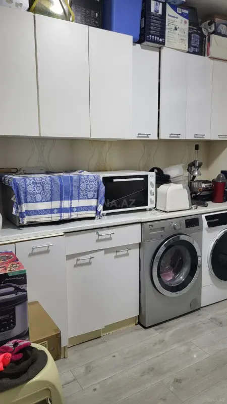 Satılır 5 otaqlı mənzil 110 m²