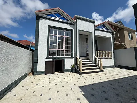 Satılır 3 otaqlı həyət evi 110 m² — Bakı 3 otaq 110.00 m²