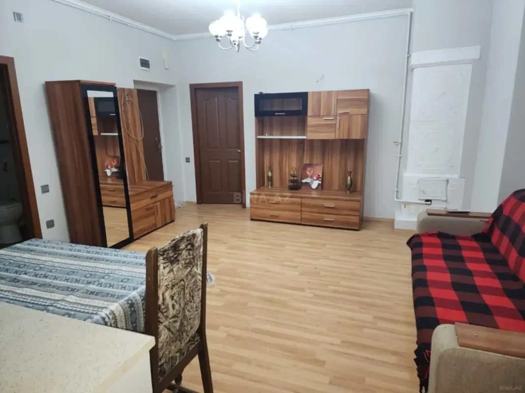 Kirayə verilir 2 otaqlı mənzil 60 m²