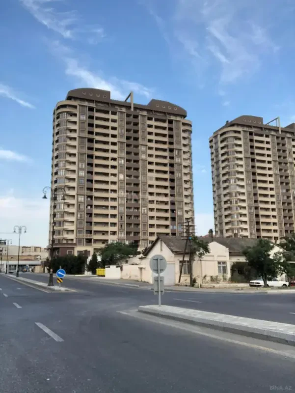 Kirayə verilir 2 otaqlı mənzil 75 m²