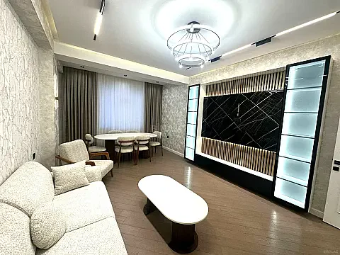 Satılır 3 otaqlı mənzil 115 m² — Bakı 3 otaq 115.00 m²