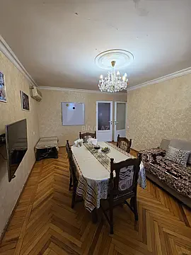 Satılır 3 otaqlı mənzil 70 m² — Bakı, Memar Əcəmi yanı 3 otaq 70.00 m²