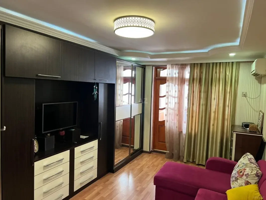 Kirayə verilir 2 otaqlı mənzil 68 m²