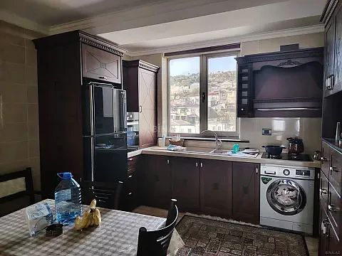 Kirayə verilir 3 otaqlı mənzil 100 m² — Bakı, Badamdar 3 otaq 100.00 m²