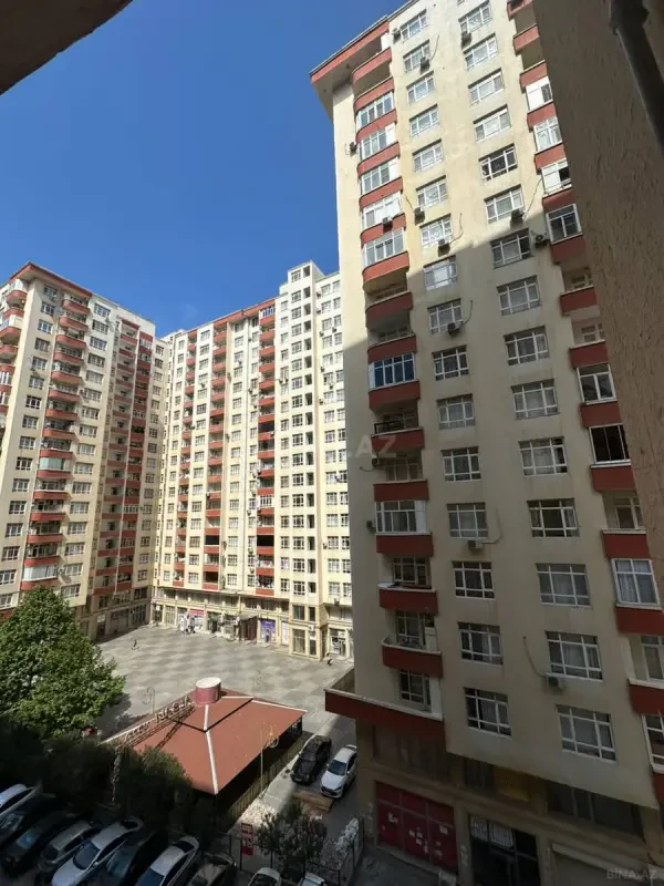 Kirayə verilir 3 otaqlı mənzil 135 m²