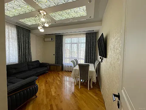 Kirayə verilir 3 otaqlı mənzil 120 m² — Bakı, İnşaatçılar 3 otaq 120.00 m²