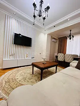 Satılır 4 otaqlı mənzil 110 m² — Bakı, Badamdar 4 otaq 110.00 m²