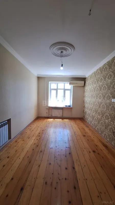 Satılır 3 otaqlı mənzil 75 m²