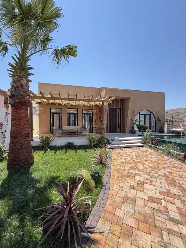 Satılır 5 otaqlı həyət evi 220 m²