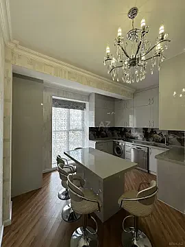 Kirayə verilir 3 otaqlı mənzil 130 m² — Bakı 3 otaq 130.00 m²