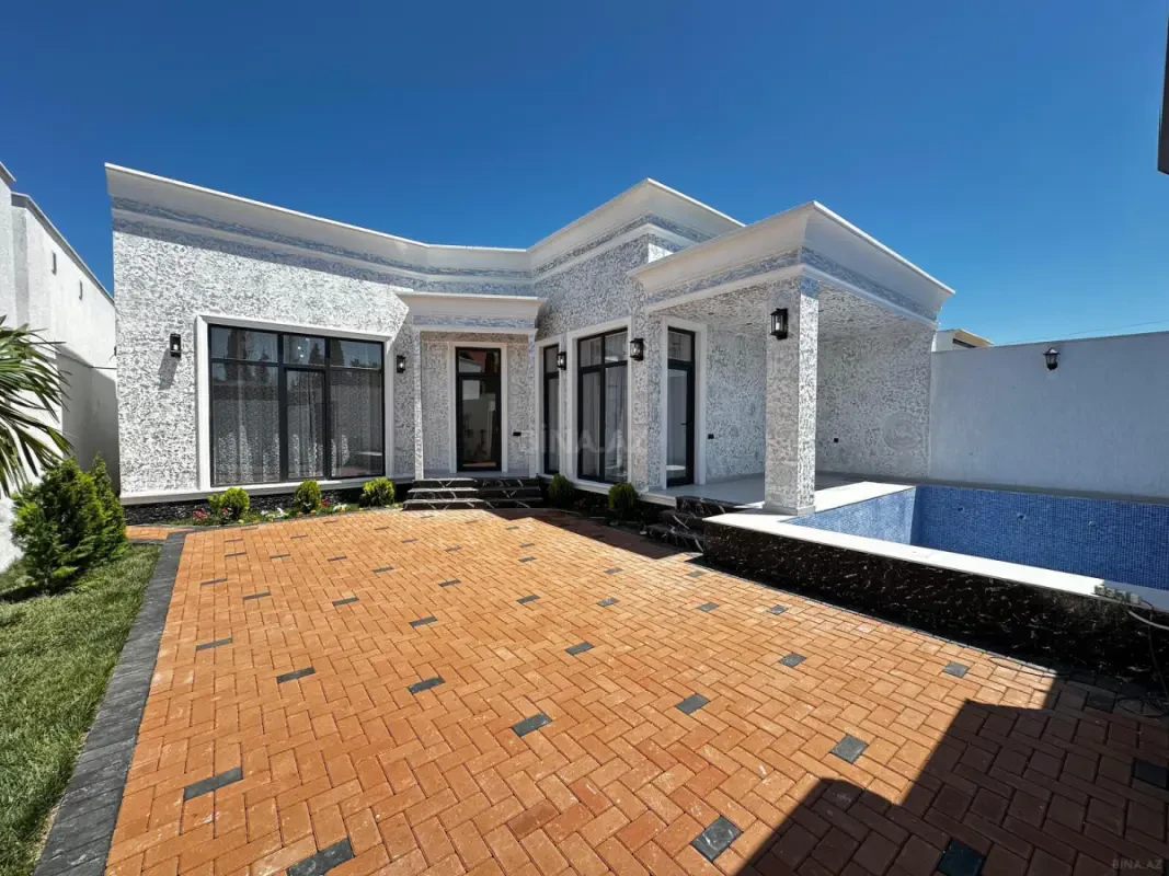 Satılır 4 otaqlı həyət evi 140 m²