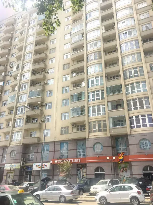 Kirayə verilir 3 otaqlı mənzil 95 m²