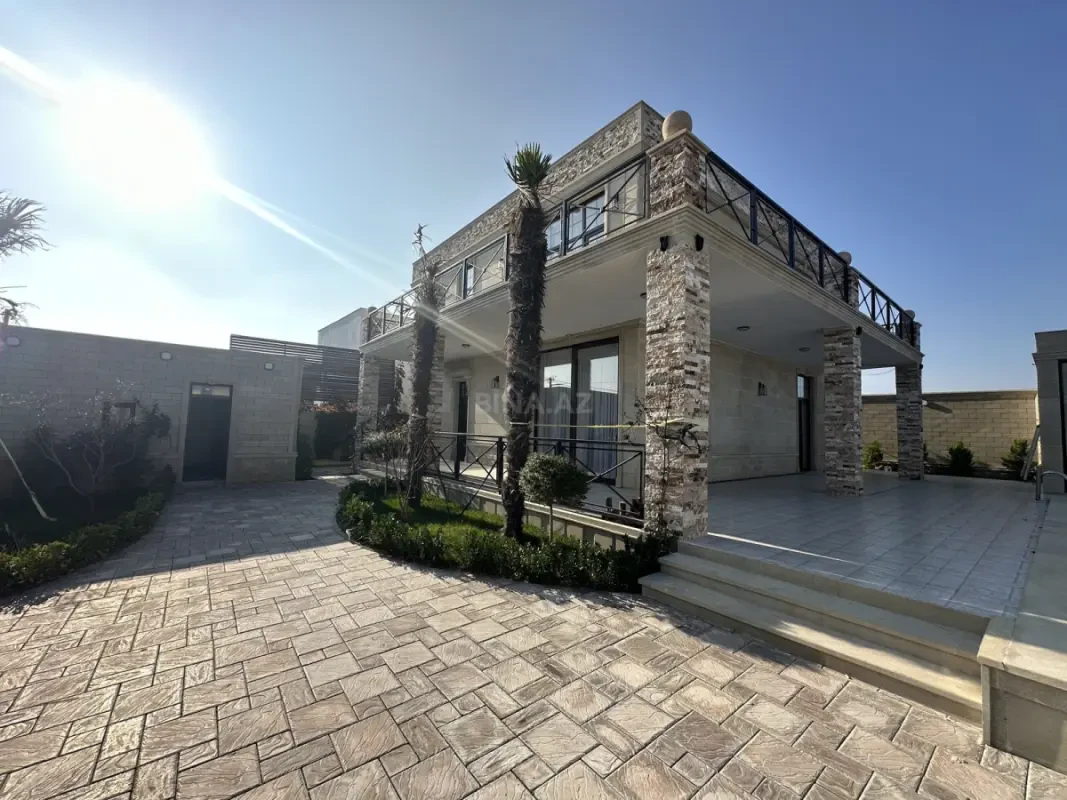 Satılır 5 otaqlı həyət evi 250 m²