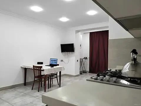 Kirayə verilir 2 otaqlı mənzil 40 m² — Bakı, Nərimanov 2 otaq 40.00 m²