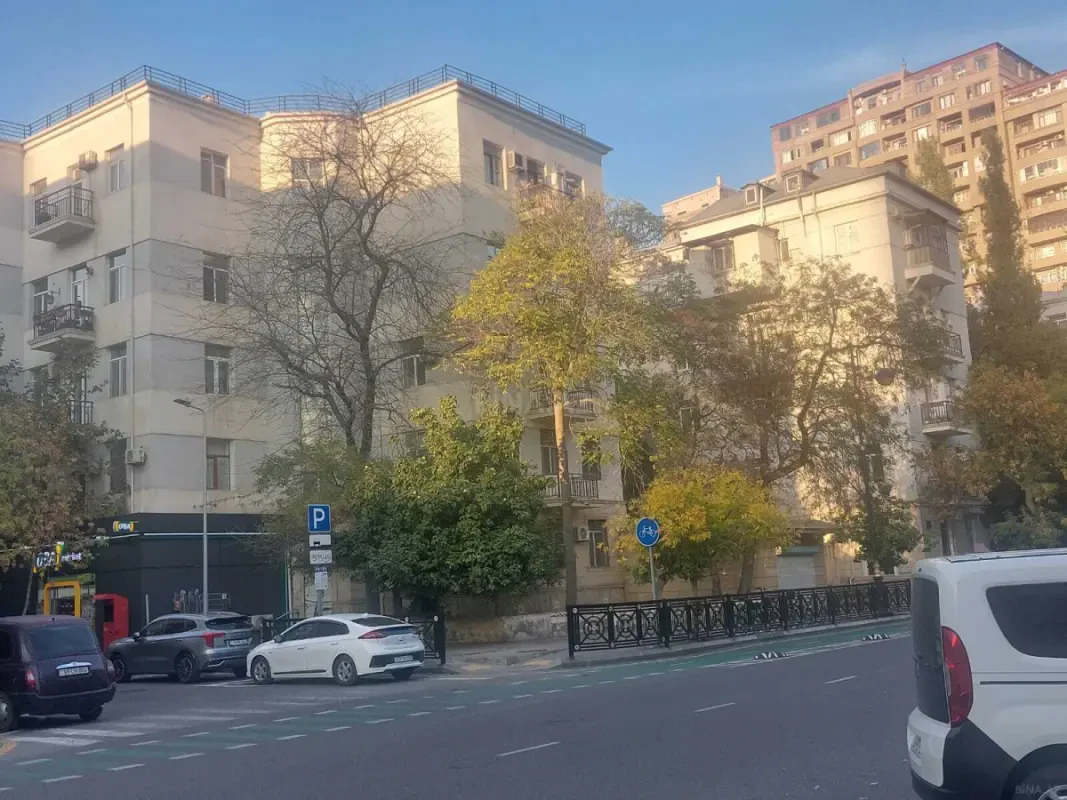 Satılır 2 otaqlı mənzil 60 m²