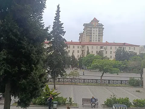 Kirayə verilir 3 otaqlı mənzil 70 m² — Bakı 3 otaq 70.00 m²