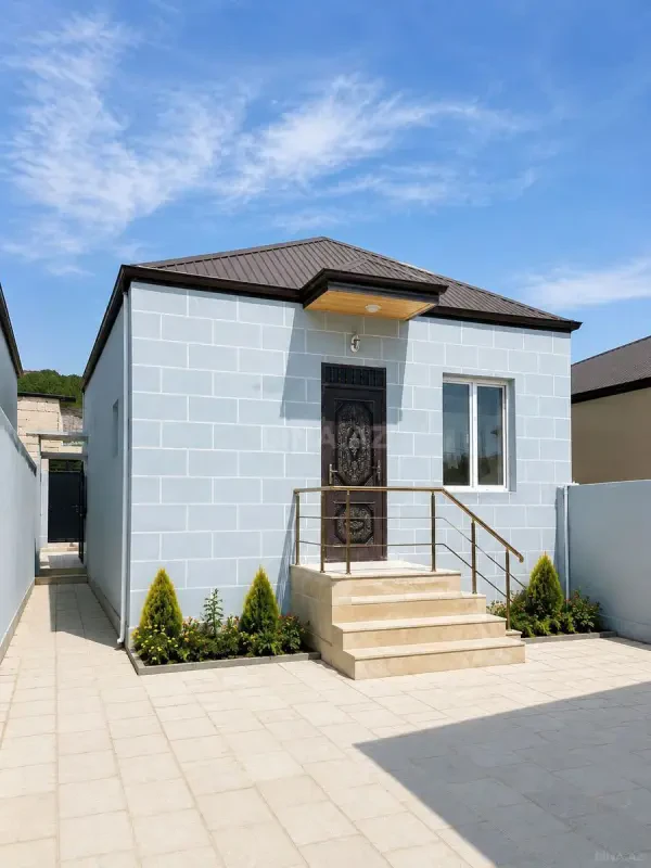 Satılır 2 otaqlı həyət evi 50 m²