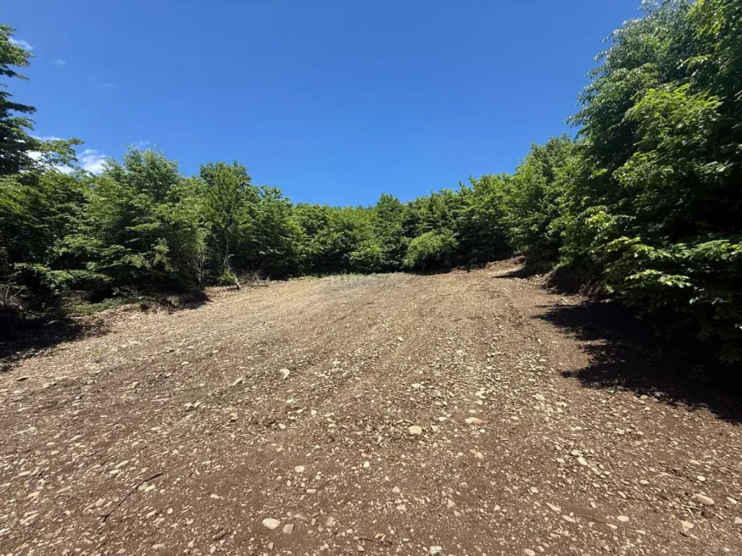 Satılır torpaq sahəsi 8 m²