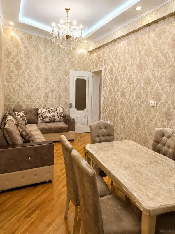 Satılır 2 otaqlı mənzil 80 m²
