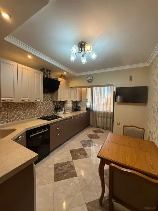 Kirayə verilir 3 otaqlı mənzil 85 m²