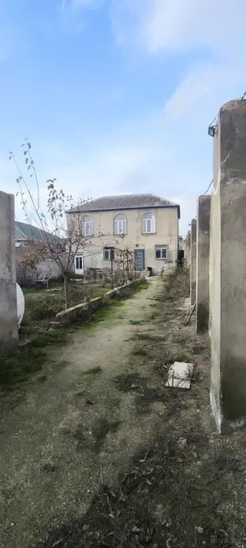 Satılır 4 otaqlı həyət evi 125 m²