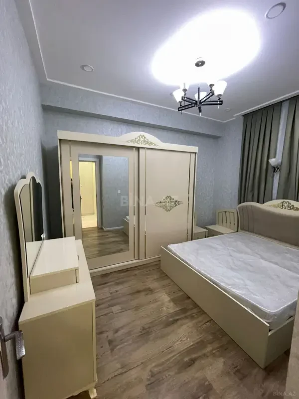 Kirayə verilir 2 otaqlı mənzil 75 m²