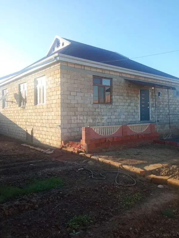 Satılır 3 otaqlı həyət evi 115 m²