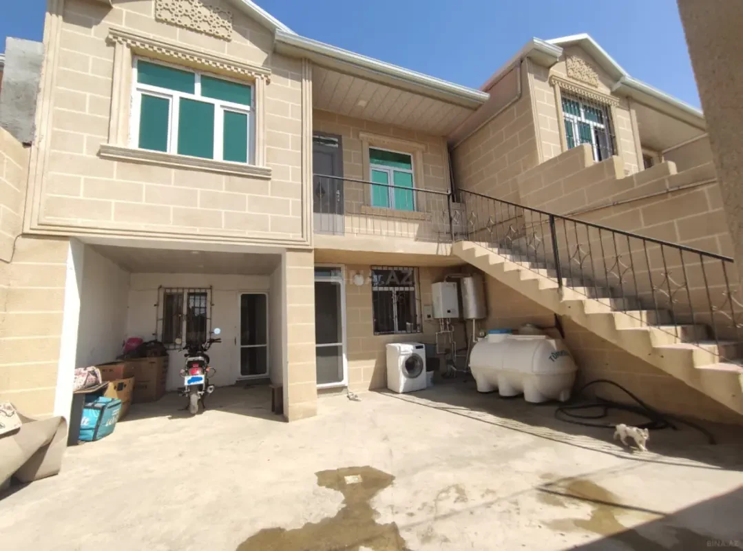 Satılır 5 otaqlı həyət evi 140 m²