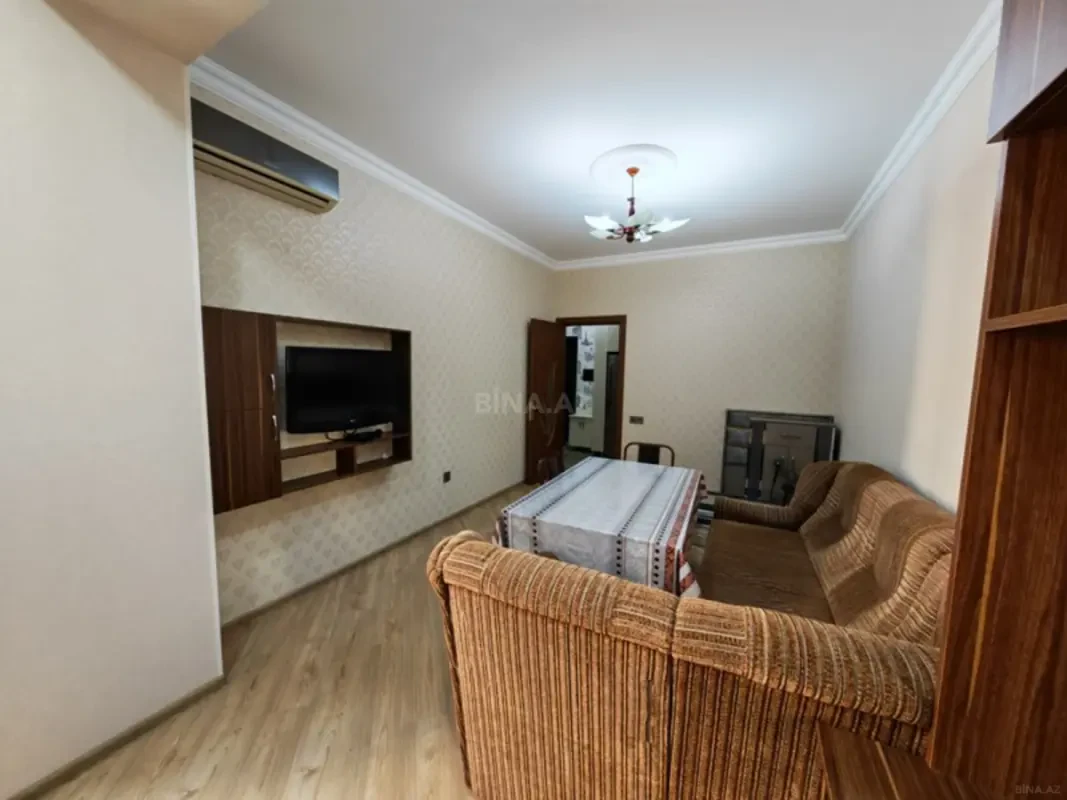 Kirayə verilir 2 otaqlı mənzil 65 m²