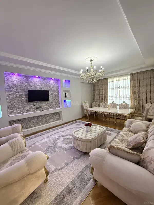 Satılır 3 otaqlı mənzil 116 m²