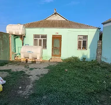 Satılır 3 otaqlı həyət evi 100 m² — Bakı 3 otaq 100.00 m²