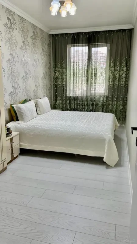 Satılır 2 otaqlı mənzil 57 m²
