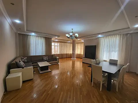 Satılır 4 otaqlı mənzil 200 m² — Bakı, Sahil qəs. 4 otaq 200.00 m²