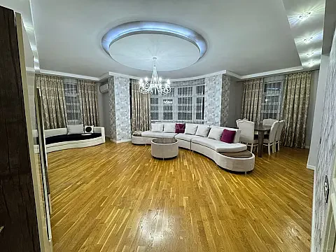 Kirayə verilir 4 otaqlı mənzil 200 m² — Bakı, Nərimanov 4 otaq 200.00 m²