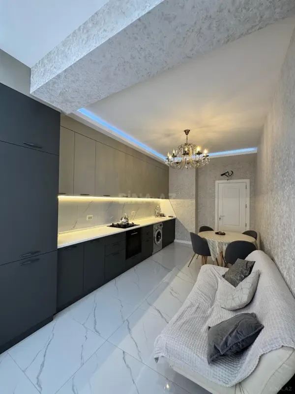 Satılır 3 otaqlı mənzil 110 m²