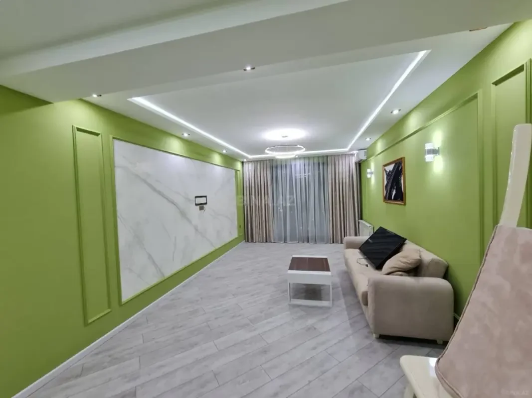 Kirayə verilir 2 otaqlı mənzil 90 m²