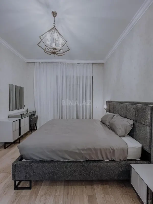 Kirayə verilir 2 otaqlı mənzil 65 m²