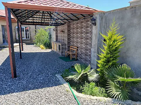 Satılır 4 otaqlı həyət evi 120 m² — Bakı 4 otaq 120.00 m²