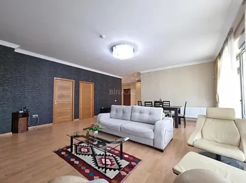 Satılır 3 otaqlı mənzil 122 m² — Bakı, Sahil qəs. 3 otaq 122.00 m²