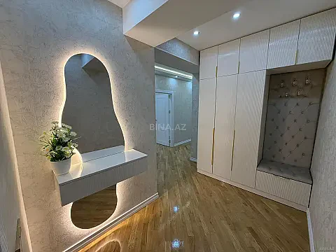 Satılır 3 otaqlı mənzil 110 m² — Bakı, İnşaatçılar 3 otaq 110.00 m²