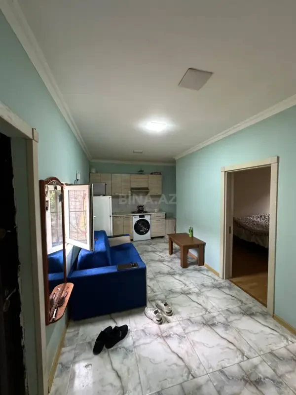 Satılır 3 otaqlı həyət evi 980 m²