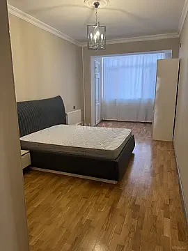 Kirayə verilir 3 otaqlı mənzil 100 m² — Bakı 3 otaq 100.00 m²