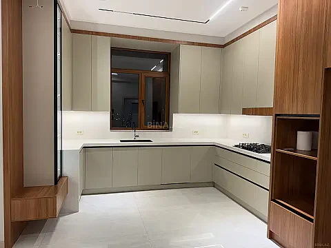 Satılır 4 otaqlı mənzil 220 m² — Bakı, Nərimanov 4 otaq 220.00 m²