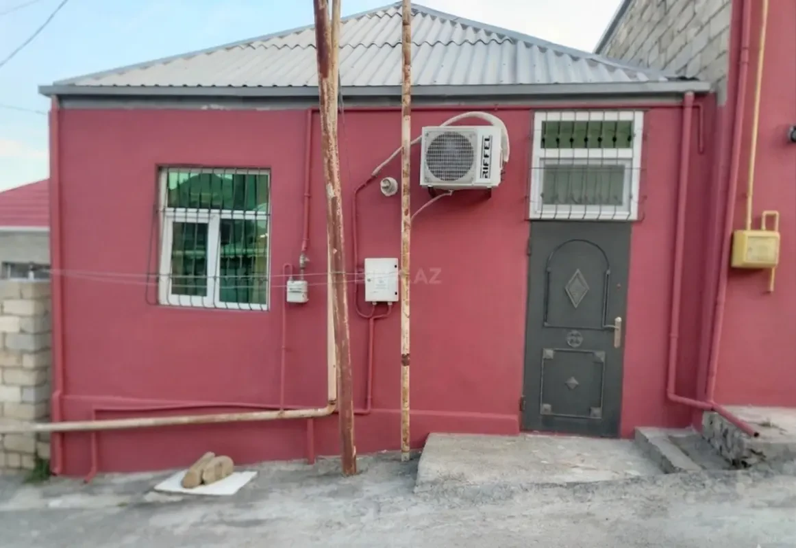 Satılır 2 otaqlı həyət evi 70 m²