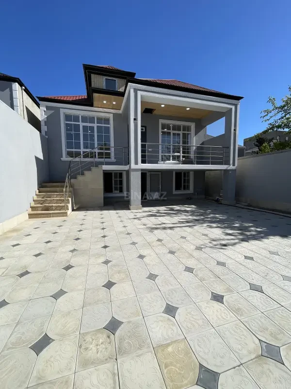 Satılır 4 otaqlı həyət evi 140 m²